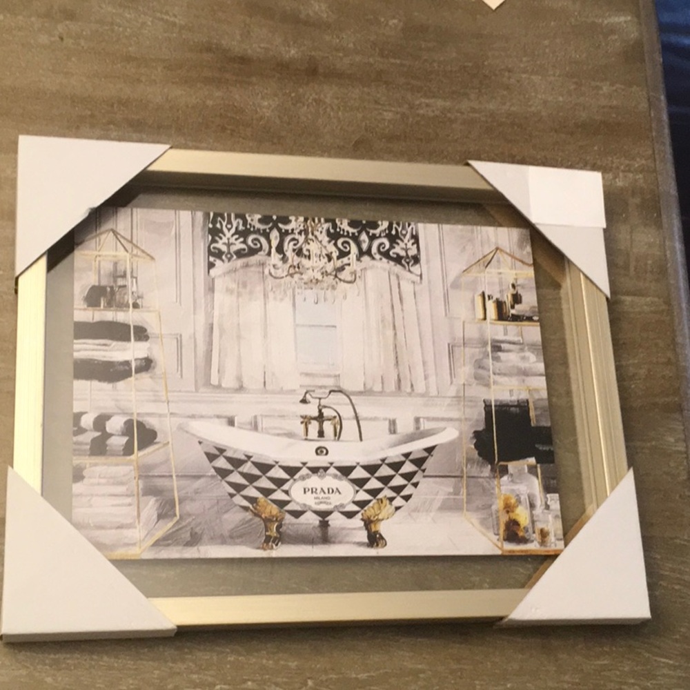 Prada logo print in frame